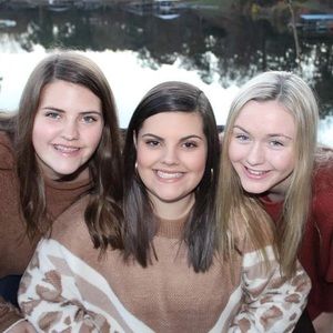 Meet your Posher, Paula